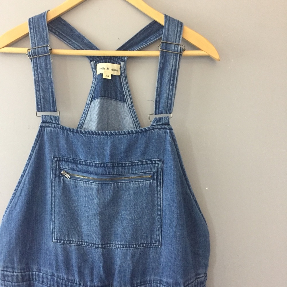 NWOT Cloth + Stone Oversized Overalls Denim. XS